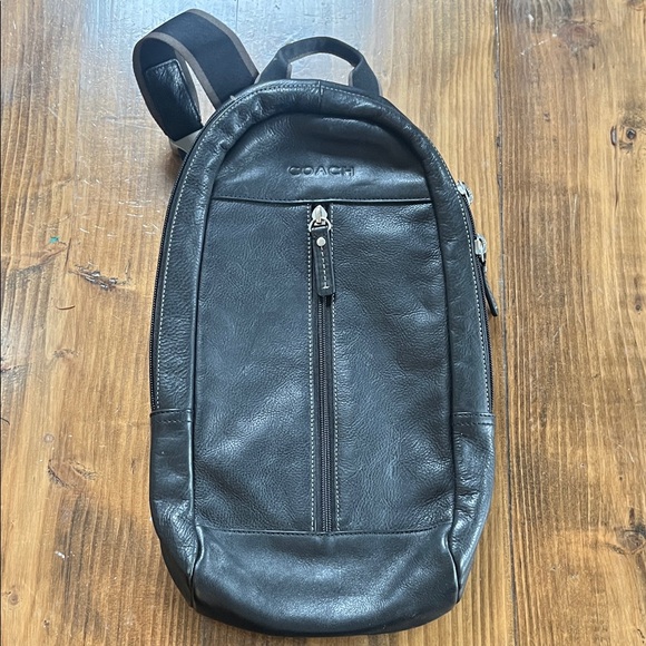 Coach Black Leather Sling Bag Backpack Messenger Travel Chest Pack Men